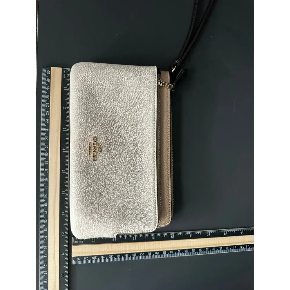Coach C7368 Double Zip Colorblock Pebbled Leather Wristlet Wallet Ivory Taupe